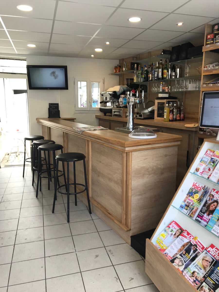 Travaux de rénovation et d'aménagement intérieur d’un bar tabac presse à Royan 